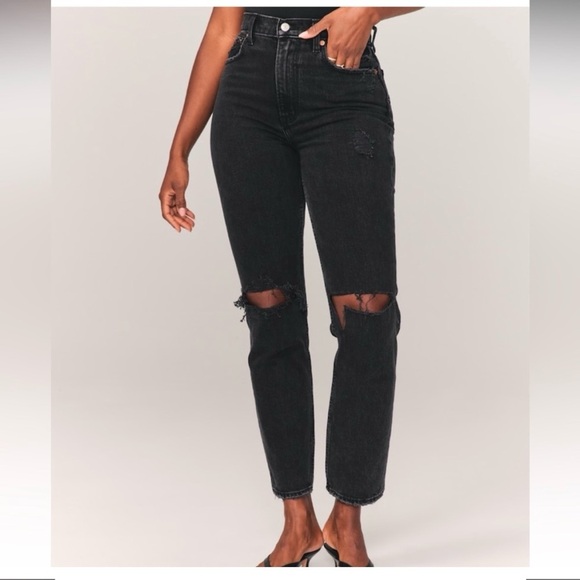 Abercrombie & Fitch Curve Love Black Ultra High Rise 90s Straight Jean - Picture 1 of 10